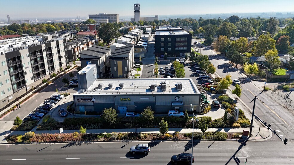 5202 Federal Blvd, Denver, CO à vendre - Photo du bâtiment - Image 3 de 5