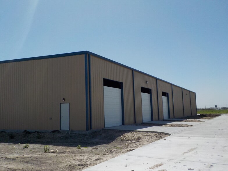 6201 FM 106, Harlingen, TX à louer - Photo du bâtiment - Image 3 de 5