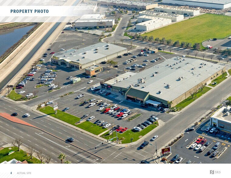 7701 White Ln, Bakersfield, CA à vendre - Photo du bâtiment - Image 3 de 17