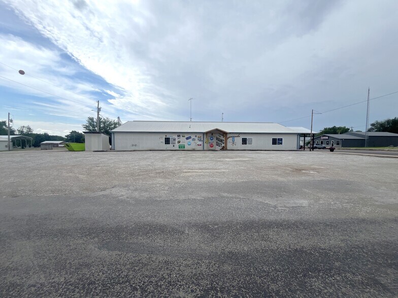 219 Main St, Hale, MO à vendre - Photo du bâtiment - Image 2 de 44
