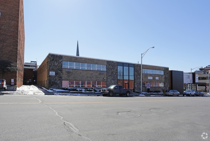 600 Franklin St, Schenectady, NY à louer - Photo du bâtiment - Image 2 de 4