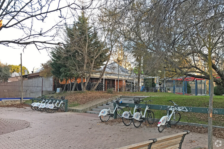 Avenida De España, 51, Majadahonda, Madrid à louer - Photo du bâtiment - Image 2 de 2