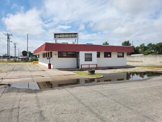 Plus de détails pour 7301 S Broadway St, Haysville, KS - Vente au détail à vendre