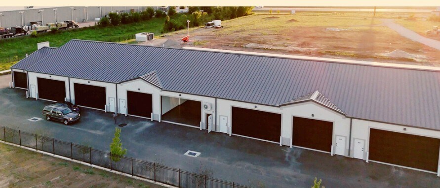 2919 N Commerce Dr, Derby, KS à vendre - Photo principale - Image 1 de 3