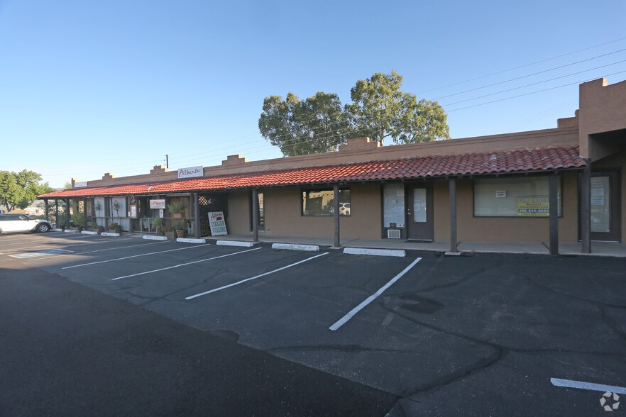 7171 E Cave Creek Rd, Carefree, AZ à louer - Photo du bâtiment - Image 3 de 5