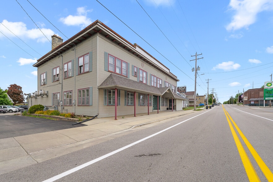 1302 Main st, Saint Cloud, WI for sale - Building Photo - Image 3 of 31