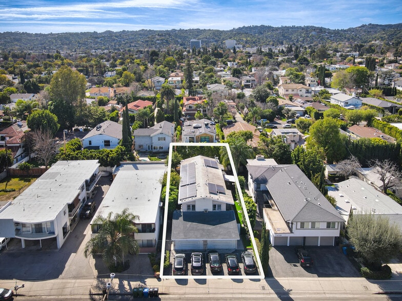 14722 Magnolia Blvd, Sherman Oaks, CA à vendre - Photo du bâtiment - Image 3 de 19