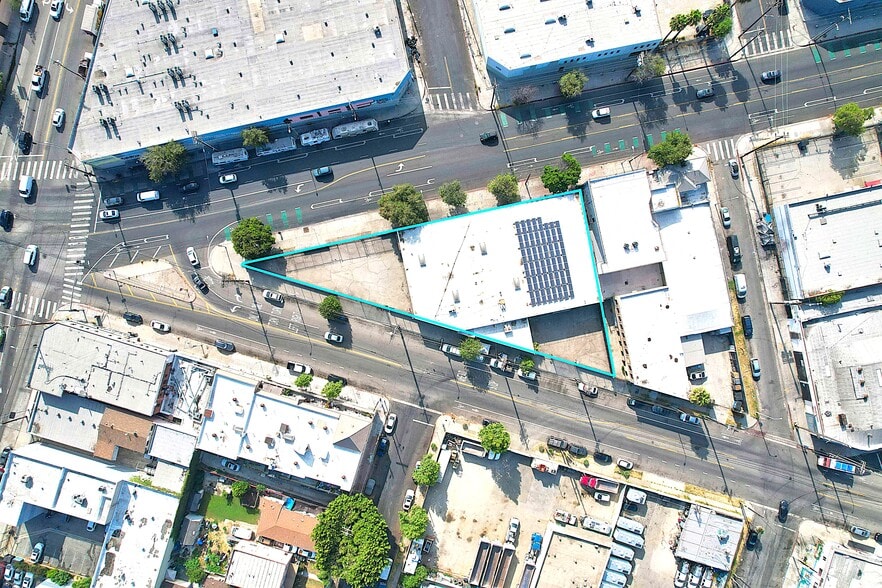3500 S San Pedro St, Los Angeles, CA for lease - Building Photo - Image 2 of 11