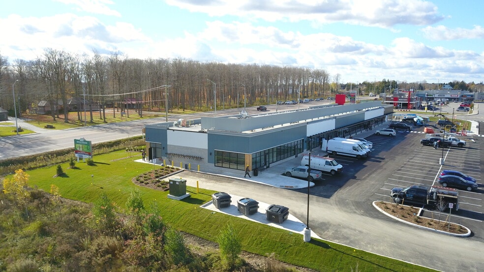 801 Ojibway Rd, Shelburne, ON à louer - Photo du bâtiment - Image 3 de 3