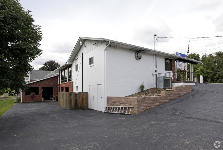 1910 E National Pike, Scenery Hill, PA à louer - Photo du bâtiment - Image 2 de 29