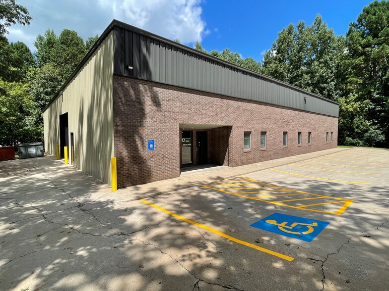 750 N Price Rd, Sugar Hill, GA for lease - Building Photo - Image 3 of 19