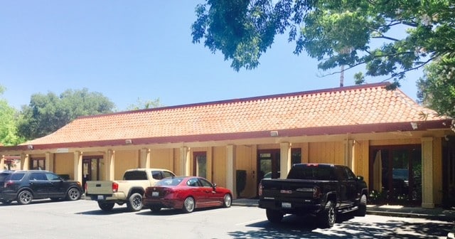 91 Cernon St, Vacaville, CA for lease - Building Photo - Image 3 of 12