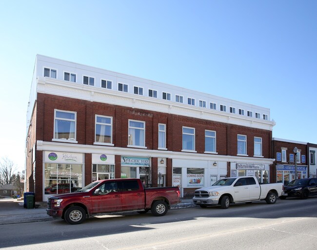 Plus de détails pour 155-165 Main St W, Shelburne, ON - Commerce de détail à louer