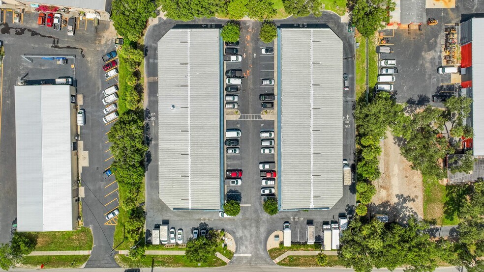 800 Bell Rd, Sarasota, FL à louer - Aérien - Image 3 de 9
