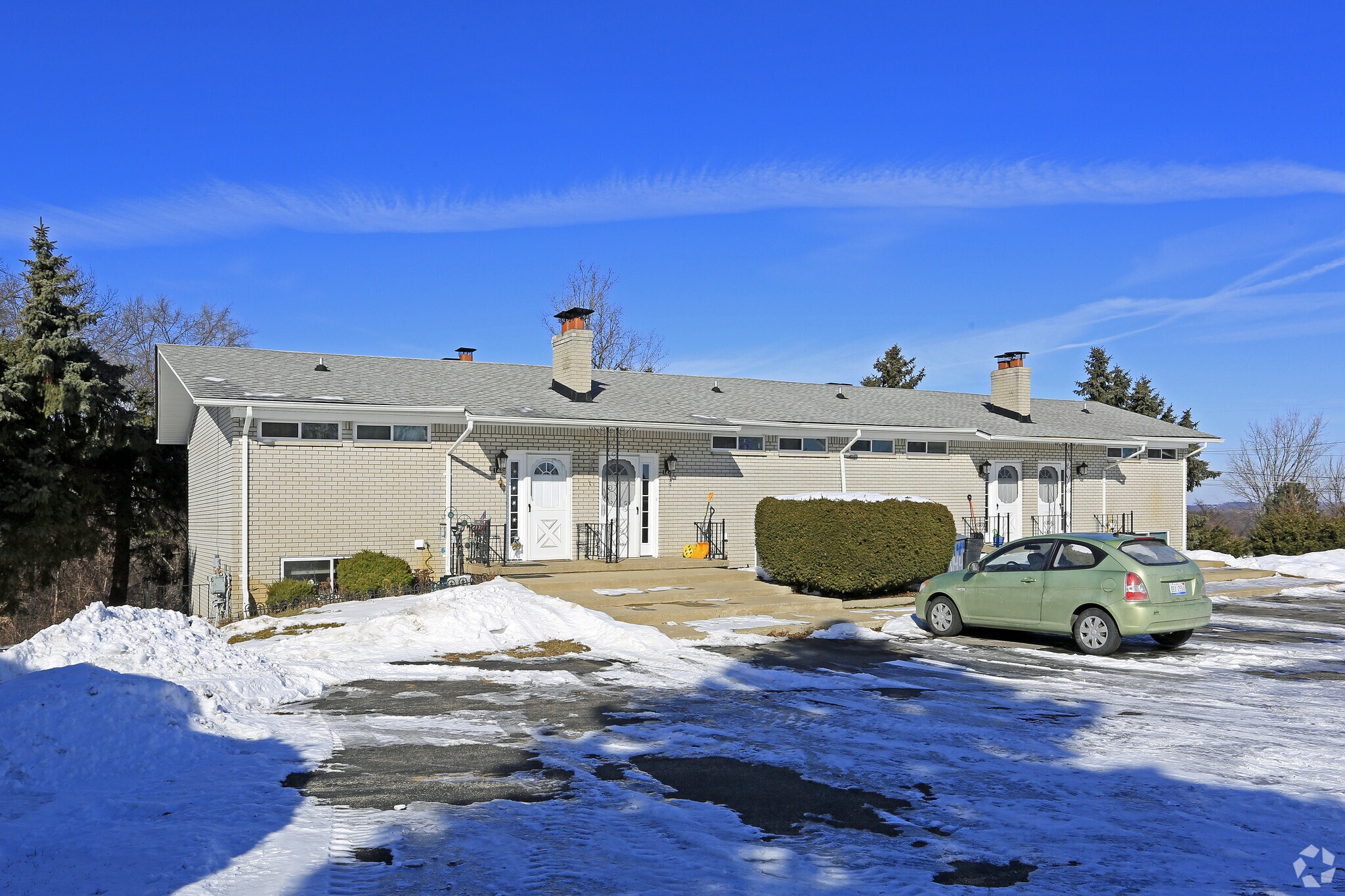 8170 Summit Rdg, White Lake Township, MI for sale Primary Photo- Image 1 of 6