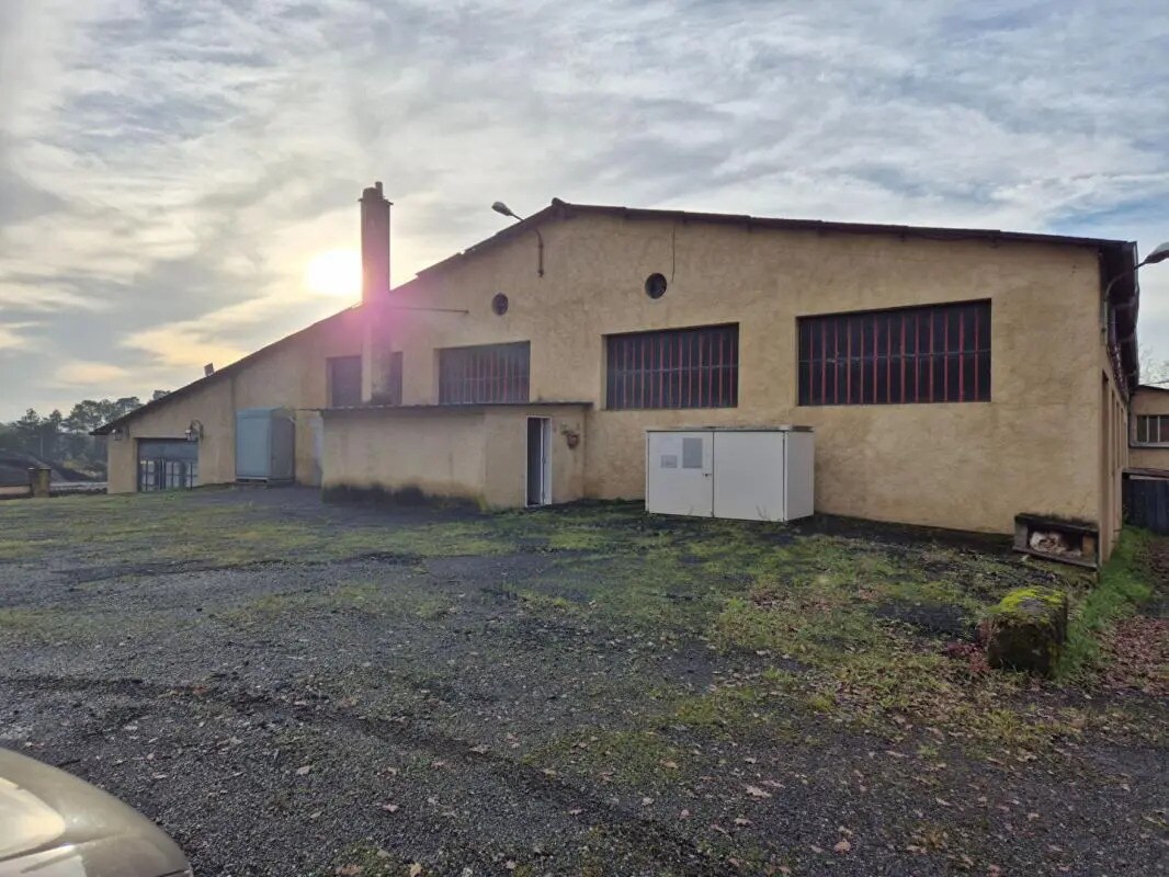 Flex in Malemort for sale Building Photo- Image 1 of 10