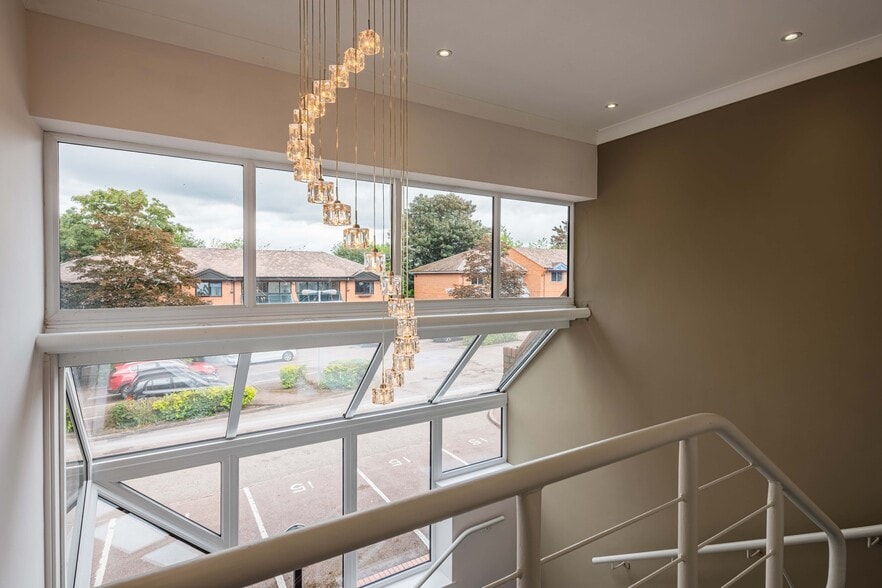 Amber Clos, Tamworth for sale - Building Photo - Image 3 of 9