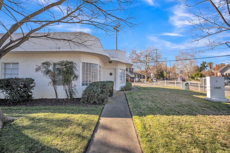 4220 H St, Sacramento, CA for lease - Building Photo - Image 2 of 17
