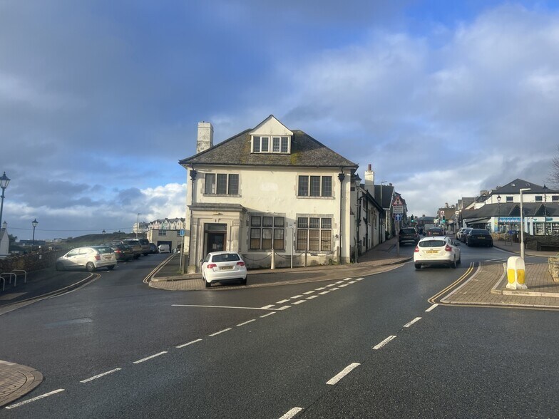 1 Belle Vue, Bude à vendre - Photo du bâtiment - Image 3 de 7