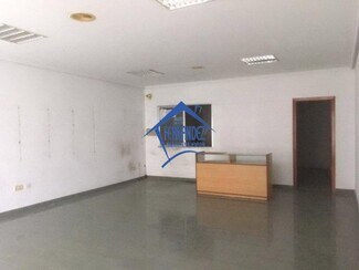 Plus de détails pour Commerce de détail à vendre