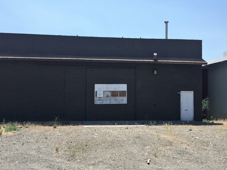 219-230 W Commercial St, Elko, NV for lease - Building Photo - Image 3 of 5