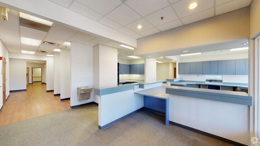 3 S Greenleaf Ave, Gurnee, IL à louer - Numérisation 3D de Matterport - Image 2 de 41
