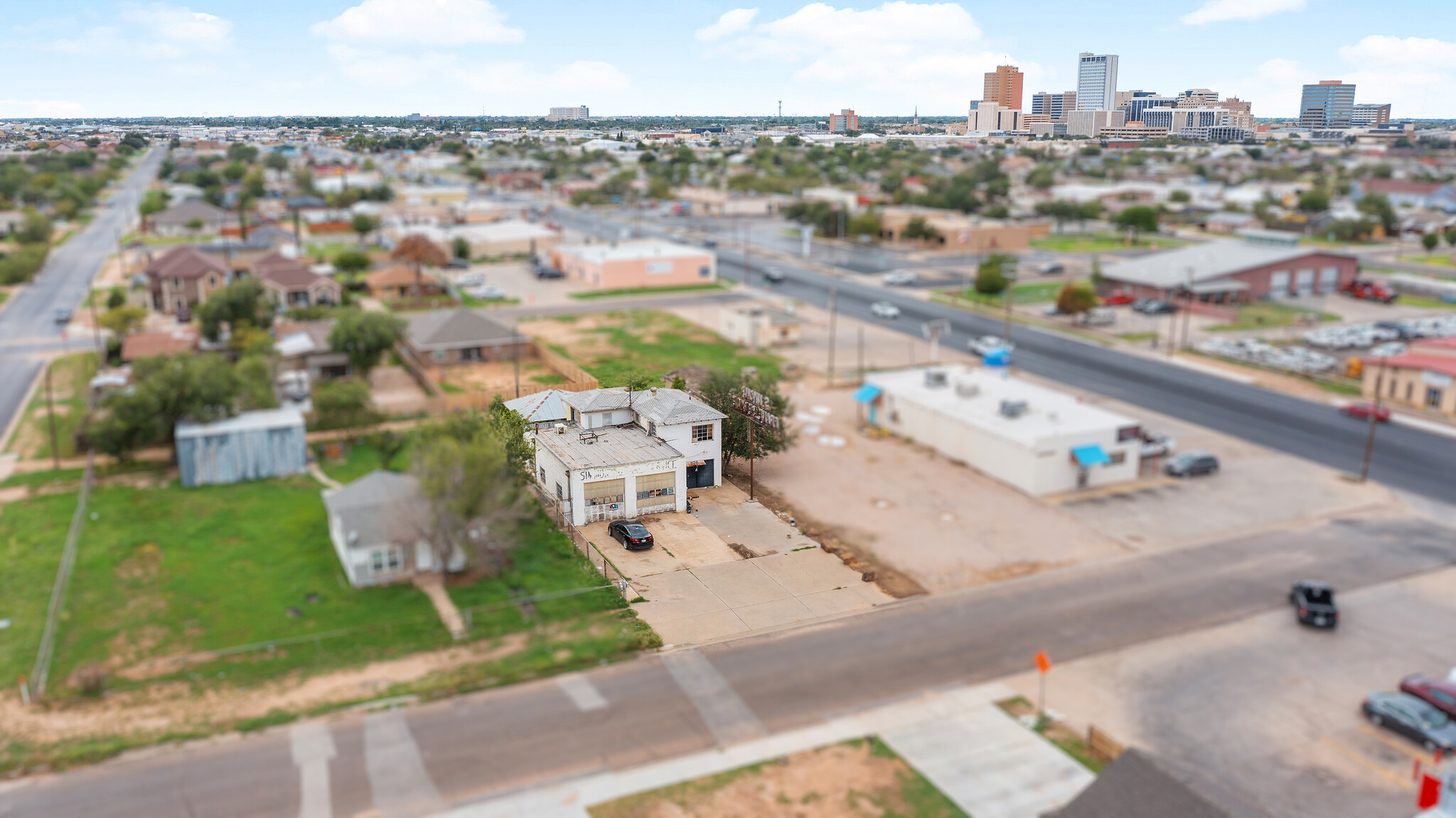 906 S Marshall St, Midland, TX à vendre Photo du bâtiment- Image 1 de 1