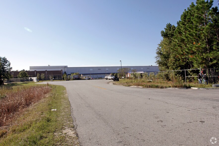 50 Innovation Dr, Savannah, GA à louer - Photo du bâtiment - Image 3 de 8