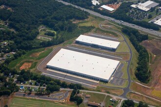 S. Main St, Duncan, SC à louer Photo du bâtiment- Image 1 de 5