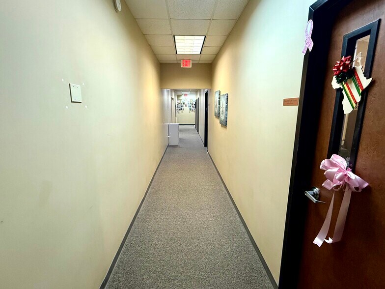 105 Preston Ct, Macon-Bibb, GA à louer - Photo du bâtiment - Image 2 de 8