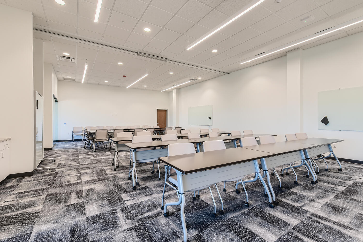 26100-26120 E 68th Ave, Aurora, CO for lease Interior Photo- Image 1 of 5