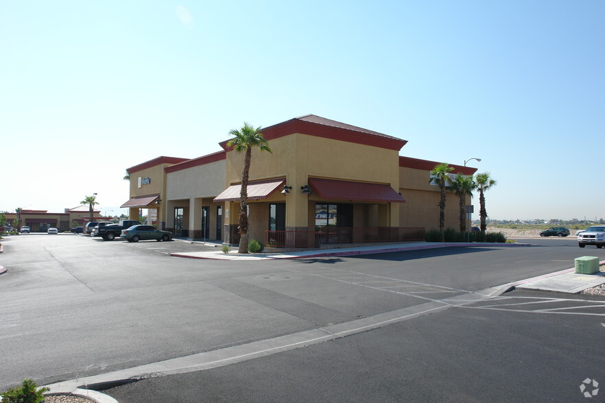 6070 W Craig Rd, Las Vegas, NV for lease - Building Photo - Image 2 of 8