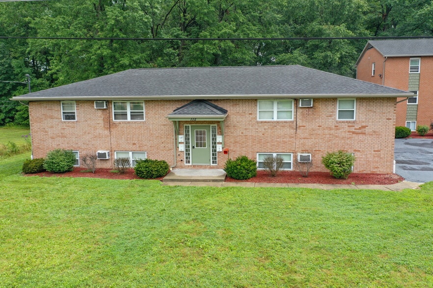 170 Kendall Ave, Campbell, OH for sale - Building Photo - Image 2 of 20
