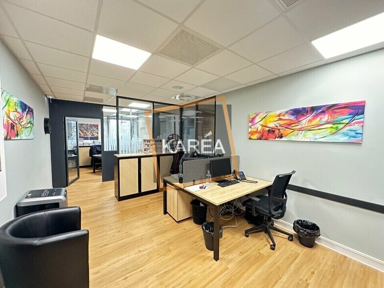 Office in Serris for sale - Interior Photo - Image 1 of 13