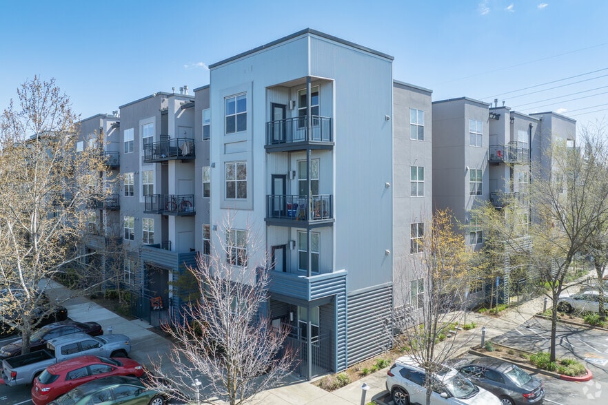 6400 Folsom Blvd, Sacramento, CA for sale - Primary Photo - Image 1 of 20