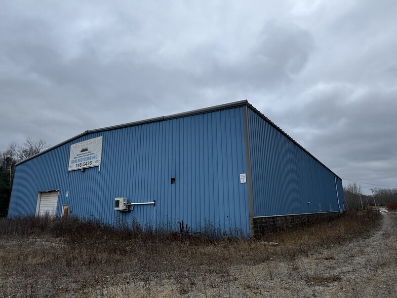 55 Industrial Dr, East Millinocket, ME à vendre - Photo du bâtiment - Image 2 de 10