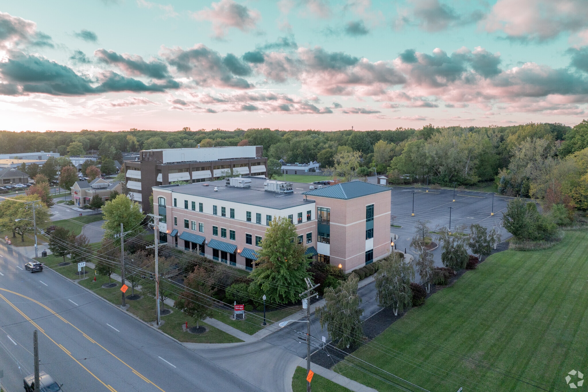 6900 Pearl Rd, Middleburg Heights, OH for lease Aerial- Image 1 of 11