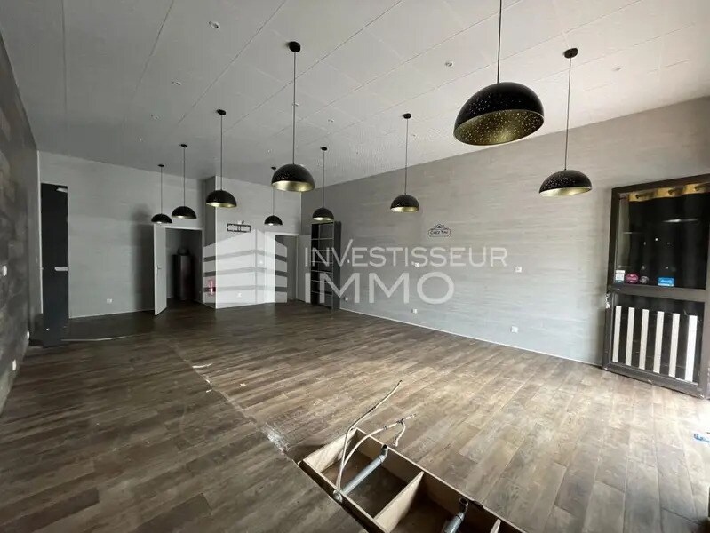 Commerce de détail dans Roissy-en-Brie à louer Photo intérieure- Image 1 de 21