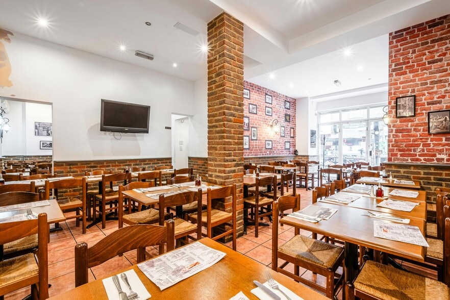 44-46 Goulston St, London for lease - Interior Photo - Image 3 of 16