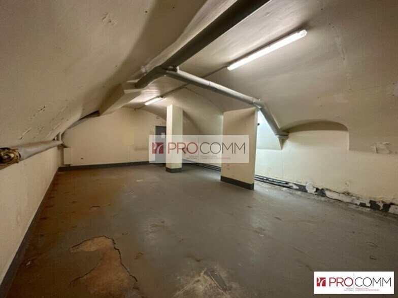 Industrial in Chartres for lease - Interior Photo - Image 3 of 3