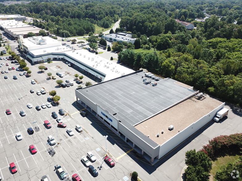 7443 Lee Davis Rd, Mechanicsville, VA for lease - Building Photo - Image 3 of 13