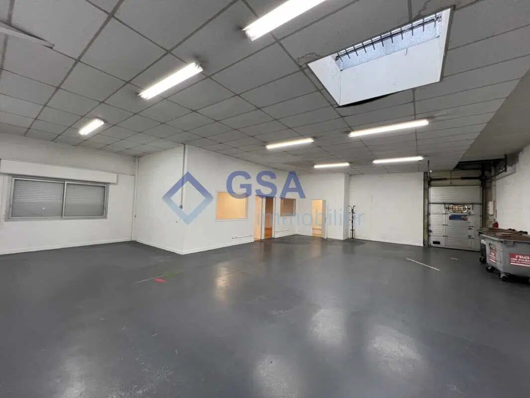 Bureau dans Lisses à louer Photo intérieure- Image 1 de 6