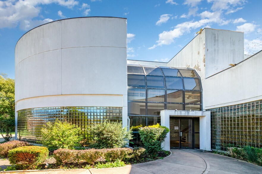 10190-10198 Springfield Pike, Cincinnati, OH à vendre - Photo du bâtiment - Image 3 de 39