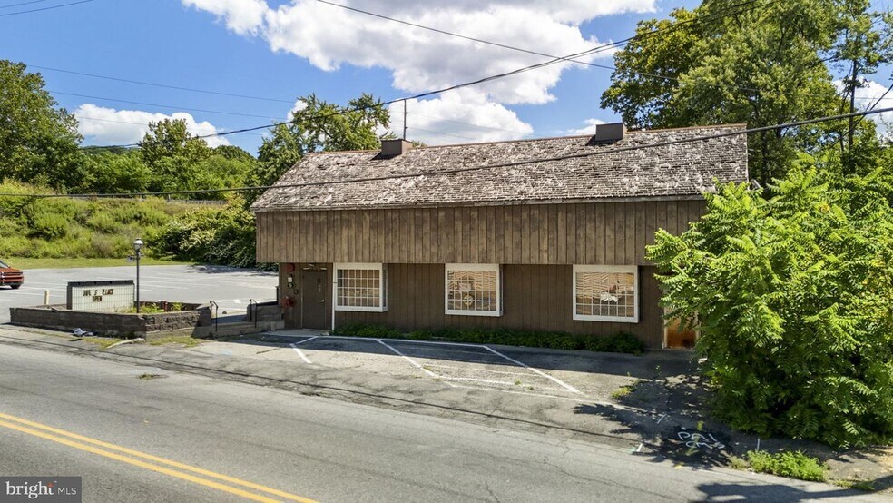 5 Spring Valley Rd, Reading, PA à vendre - Photo du bâtiment - Image 3 de 31