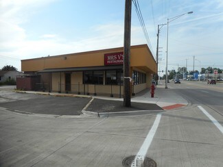 Plus de détails pour 1640 S River Rd, Des Plaines, IL - Commerce de détail à vendre