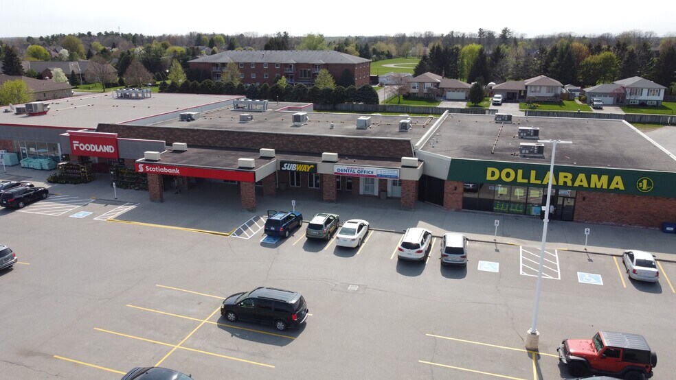 2095 Dorchester Rd, Dorchester, ON for sale - Building Photo - Image 1 of 1