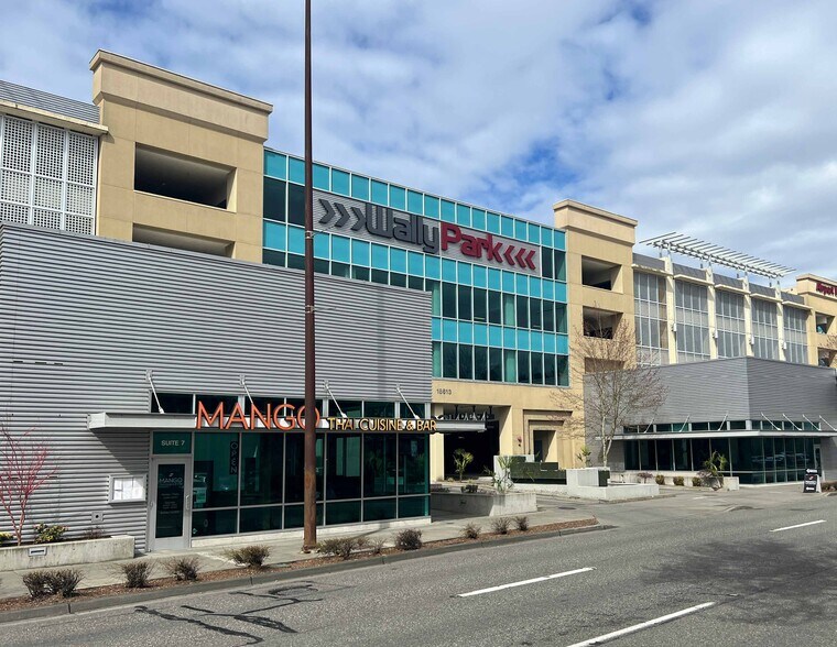 18601 International Blvd, Seatac, WA à louer - Photo principale - Image 1 de 2