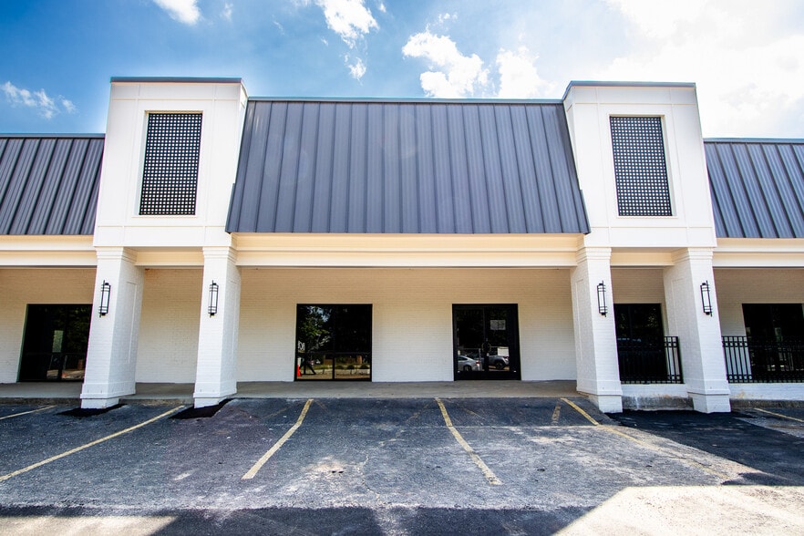 2710 Gervais St, Columbia, SC for lease - Building Photo - Image 3 of 5