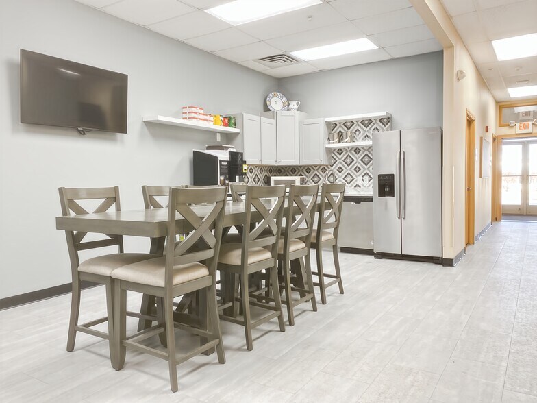 230 Horizon Dr, Verona, WI à louer - Photo intérieure - Image 3 de 9