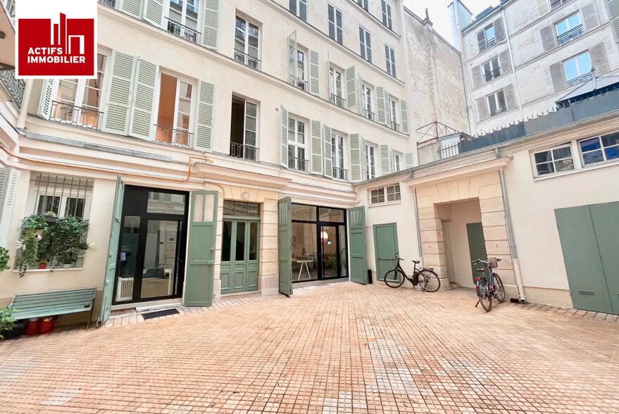 Bureau dans Paris à louer - Photo du bâtiment - Image 2 de 7